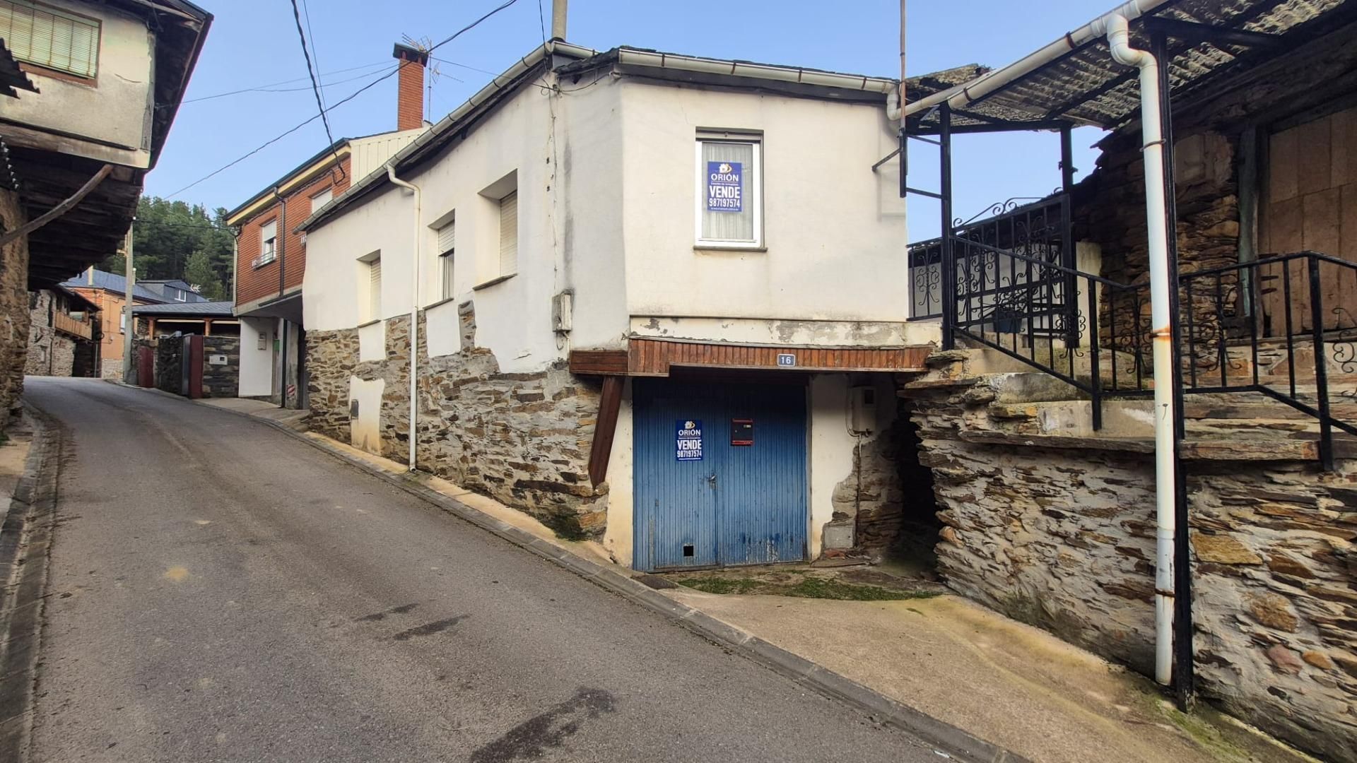 Vista exterior de Casa o chalet en venta en Vega de Espinareda con Trastero y Amueblado