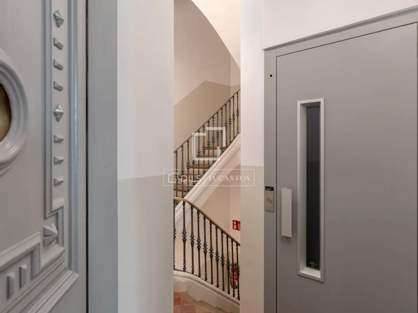 Flat for sale in Girona  with Air Conditioner, Parquet flooring and Furnished