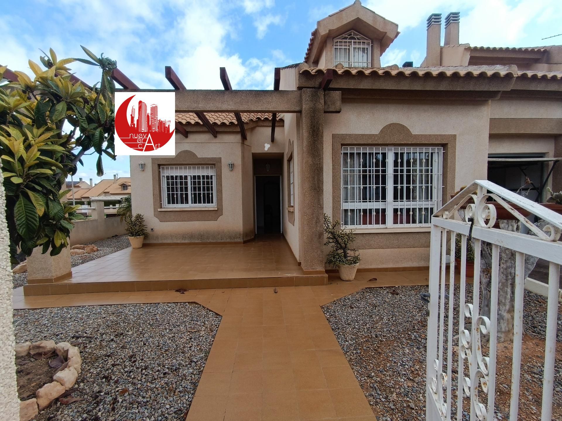 Casa o xalet en venda a Barrio de Peral - San Félix