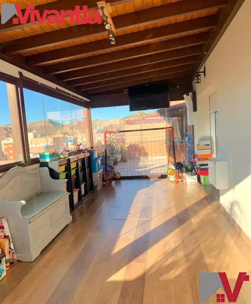 Penthouse with lift for sale in Lorca Ciudad