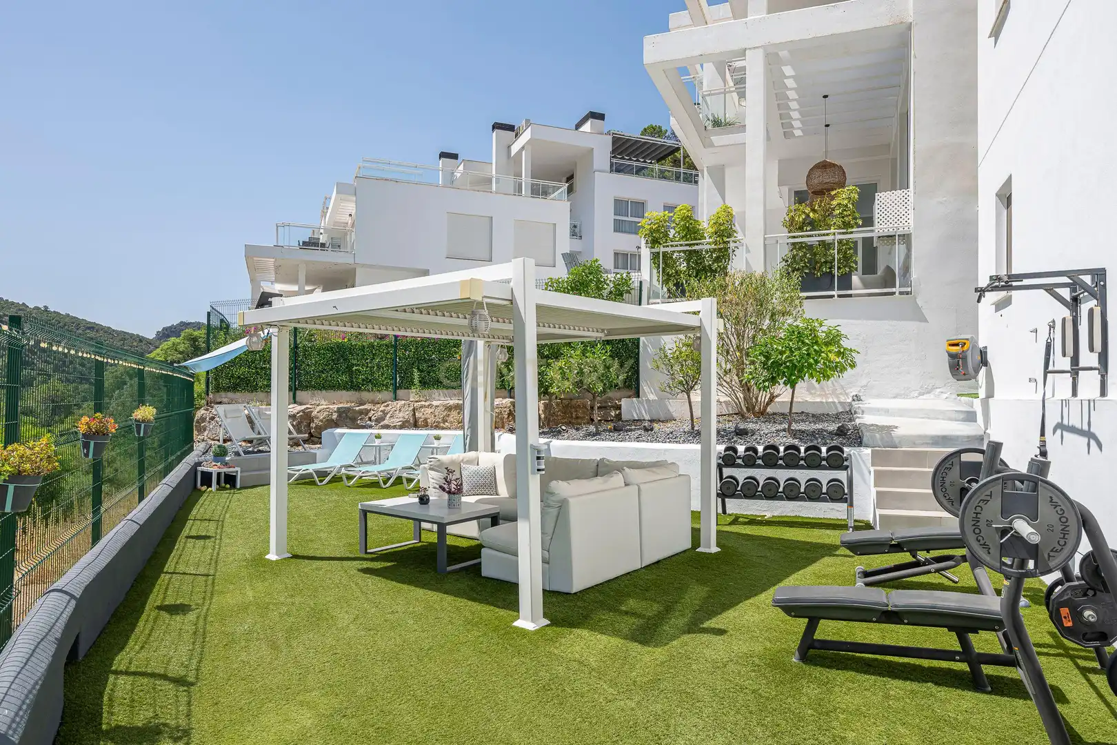 Terraza de Apartamento en venta en Benahavís con Aire acondicionado, Trastero y Lavadora
