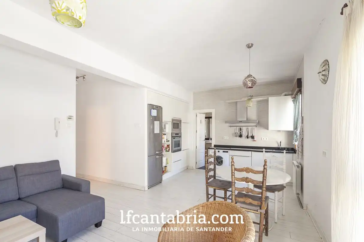 Küche von Wohnung zum Verkauf in Santander mit Heizung und Parkett