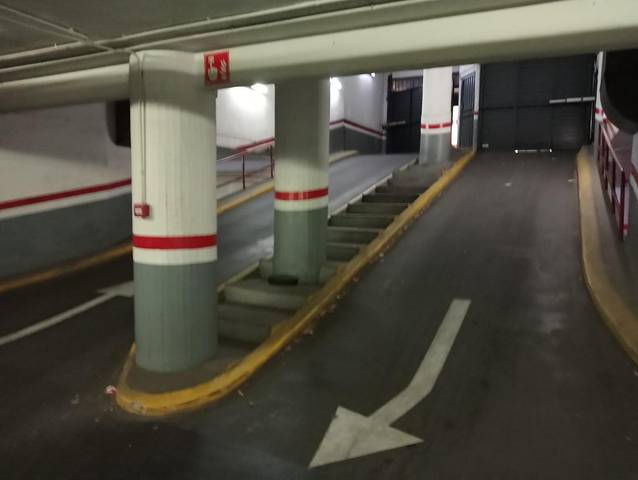 Garaje en Alquiler en de Calàbria, 257 en La Nova Esquerra de l'Eixample