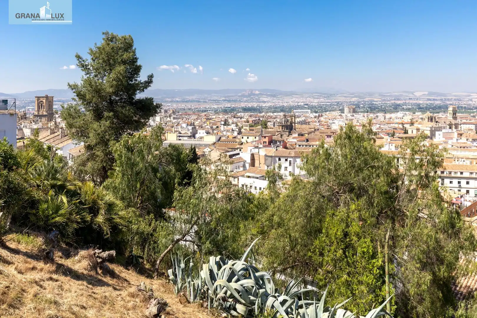 Vista exterior de Piso en venta en Granada