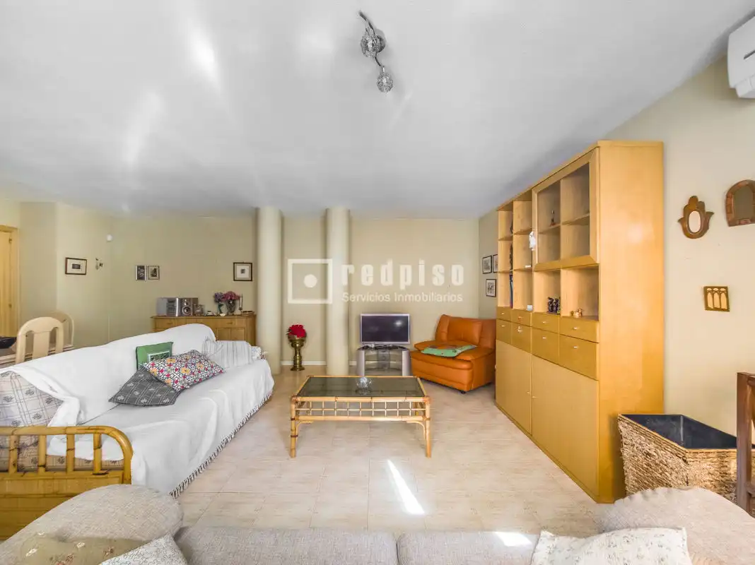 Living room of Flat for sale in Madrid  with Air Conditioner, Heating and Private garden