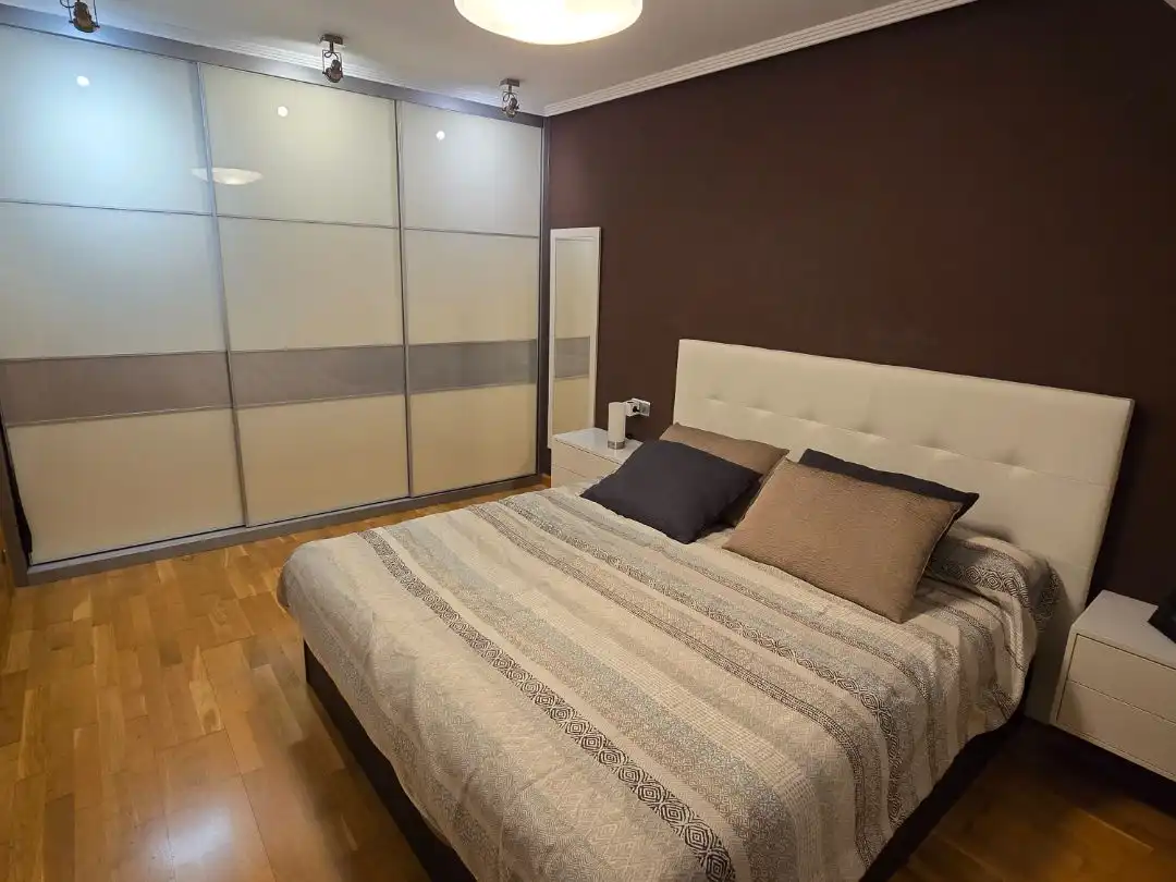 Bedroom of Flat for sale in Villaquilambre, León