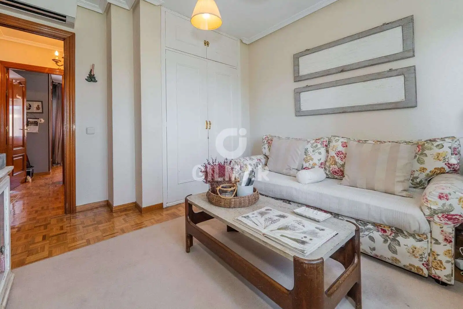 Bedroom of Detached homes for sale in Pozuelo de Alarcón  with Heating, Private garden and Swimming Pool