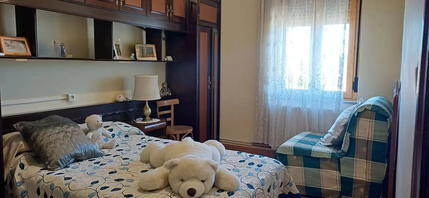 Dormitori de Casa o xalet en venda en Valderrey amb Calefacció, Terrassa i Traster