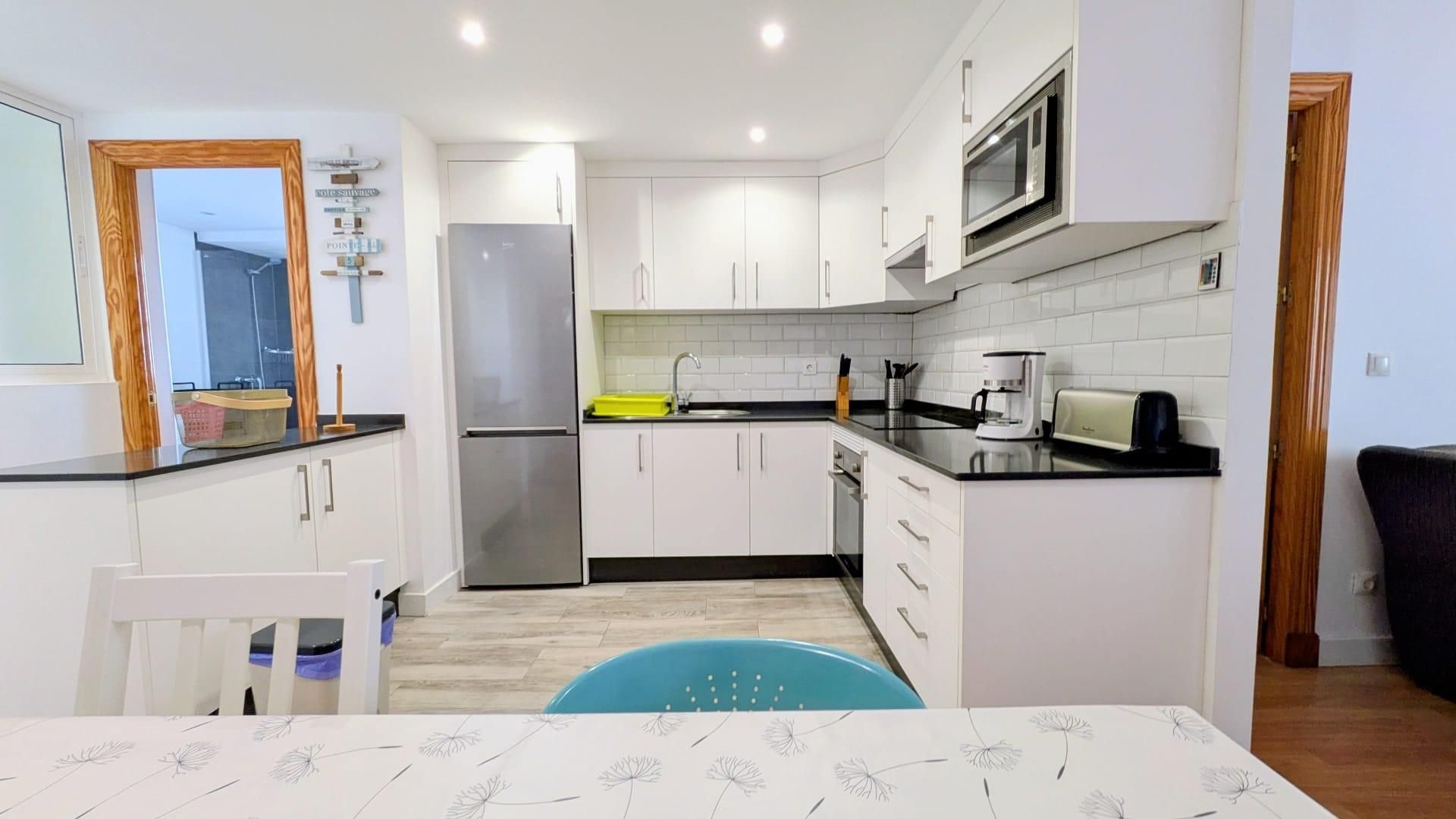 Cocina de Piso de alquiler en Fuengirola con Aire acondicionado, Calefacción y Terraza