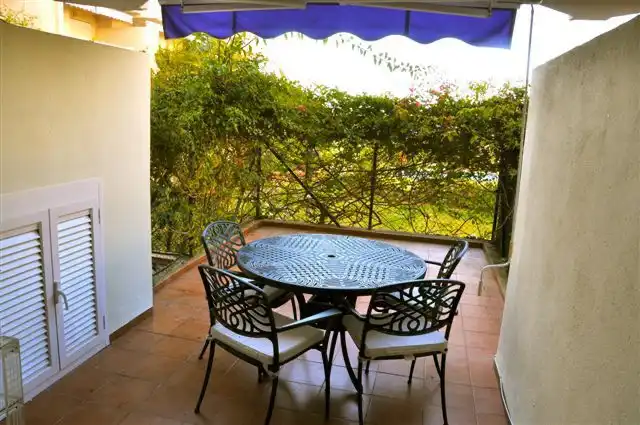 Terraza de Apartamento de alquiler en Marbella con Terraza, Trastero y Piscina comunitaria