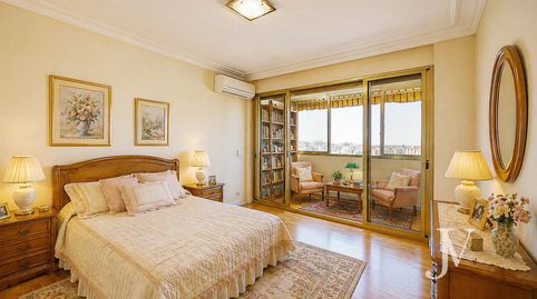 Foto 5 de Piso en venta en Fuentelarreina, Madrid Capital