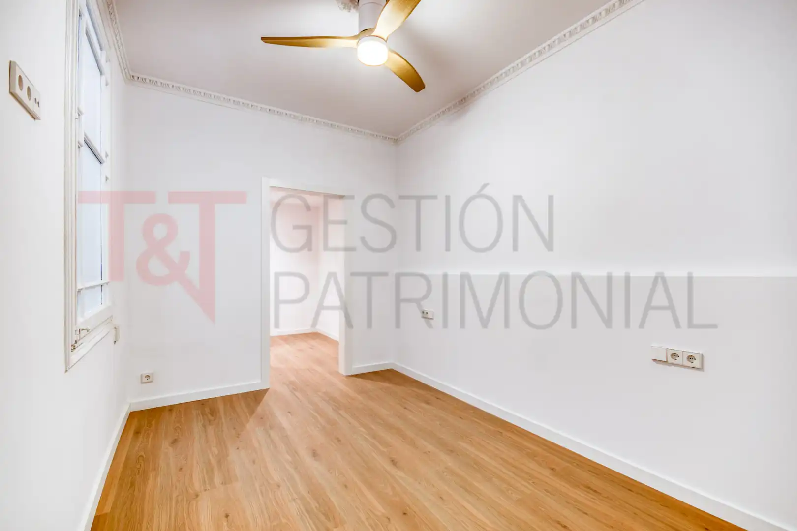 Habitación de Piso en venta en Barcelona con Aire acondicionado, Horno y Balcón