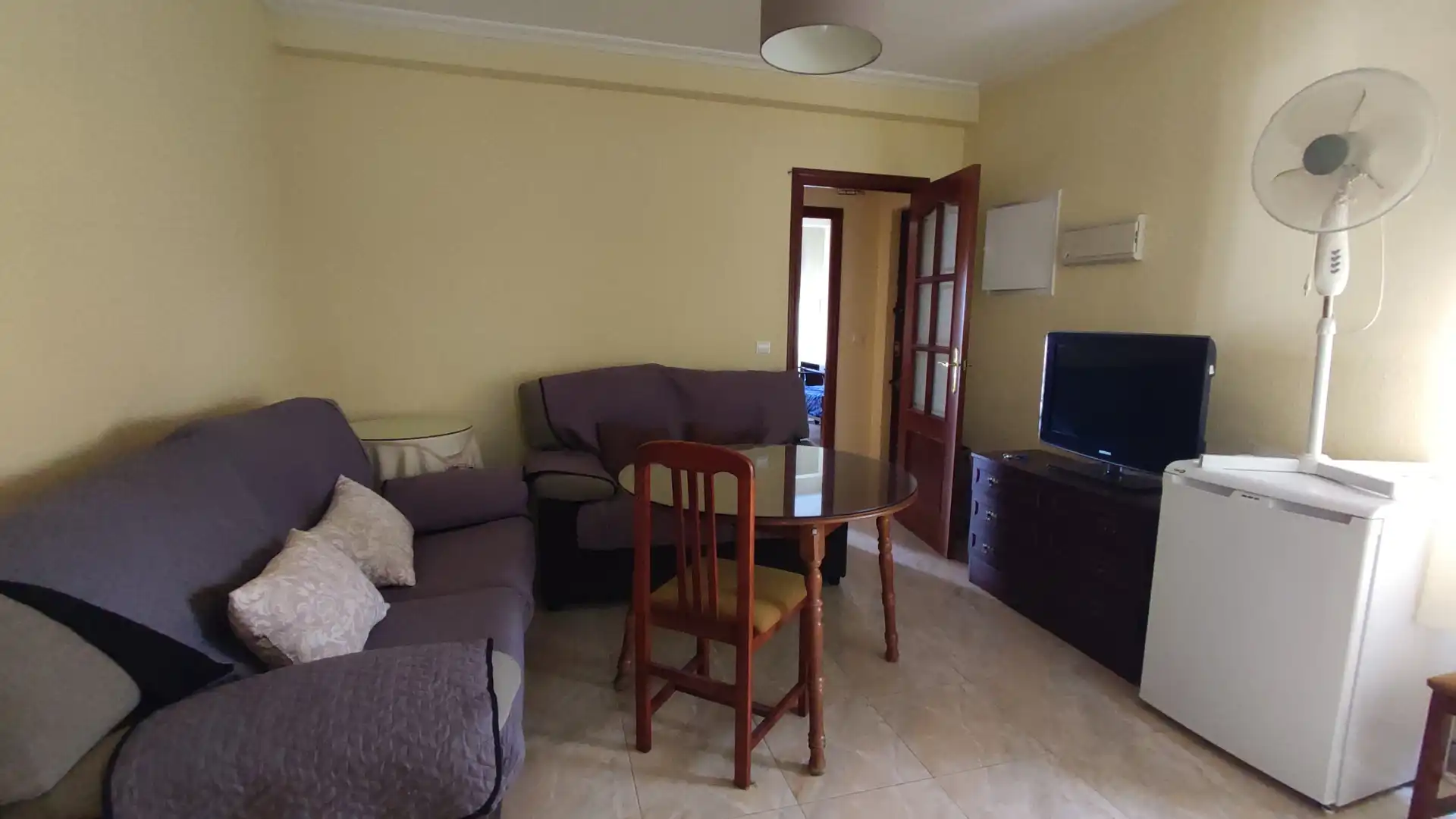 Living room of Flat for share in Córdoba  with Terrace, Furnished and Washing machine