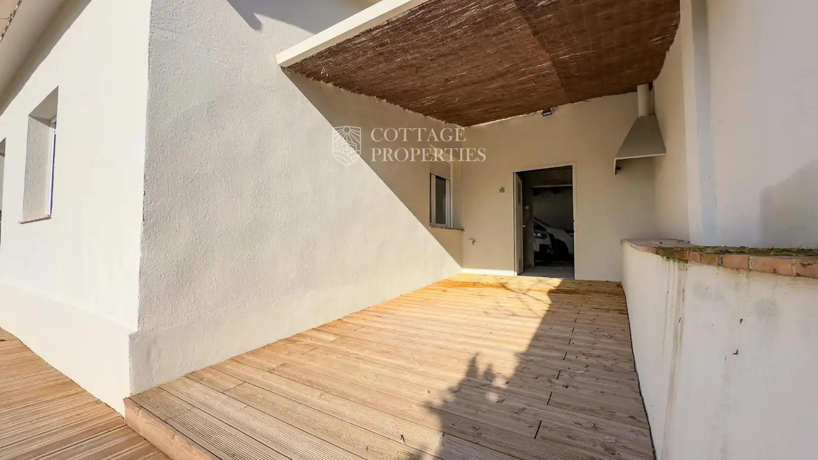 Terrace of Houses for sale in Banyoles  with Air Conditioner, Swimming Pool and Alarm