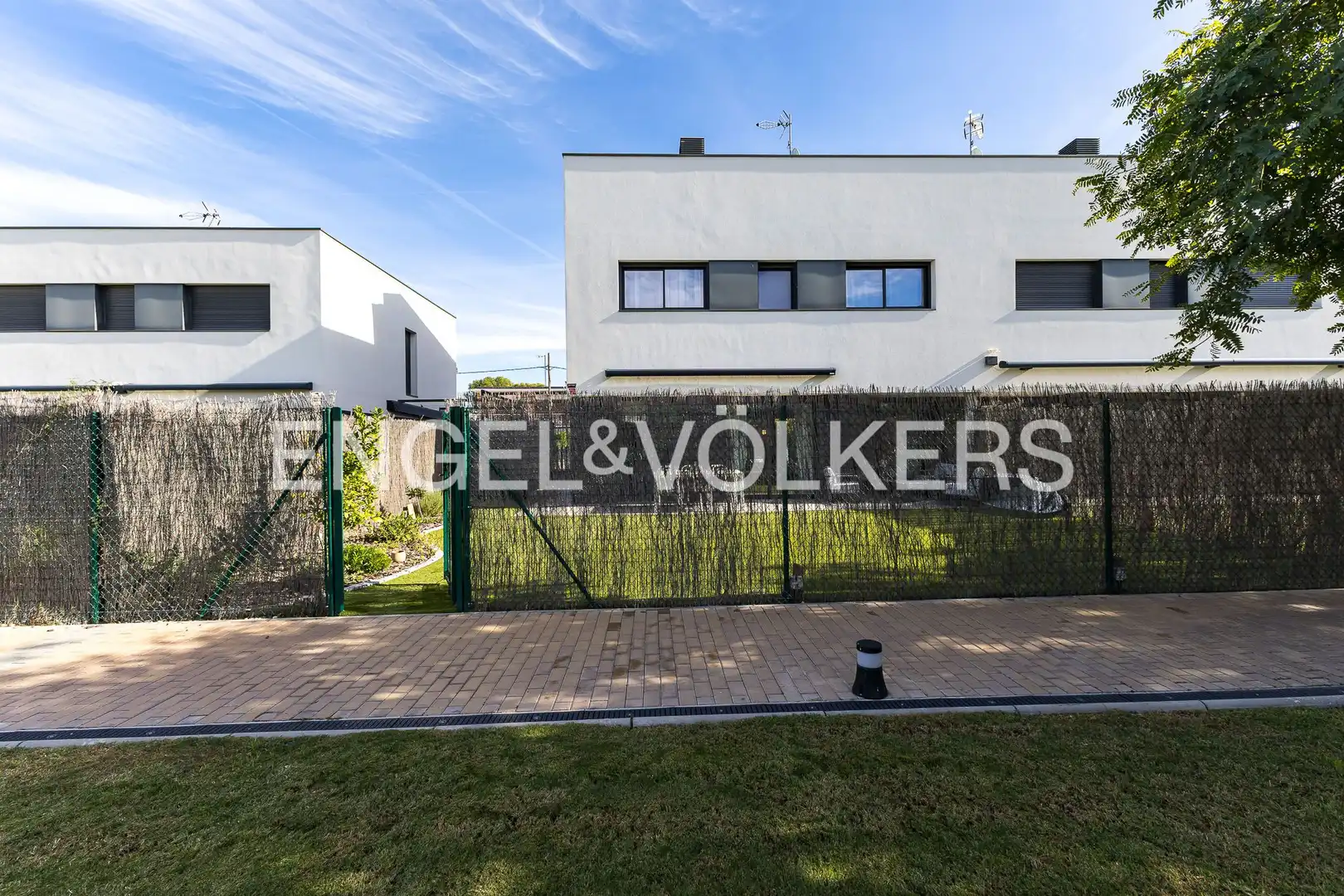 Exterior view of Detached homes for sale in El Vendrell  with Air Conditioner, Heating and Private garden