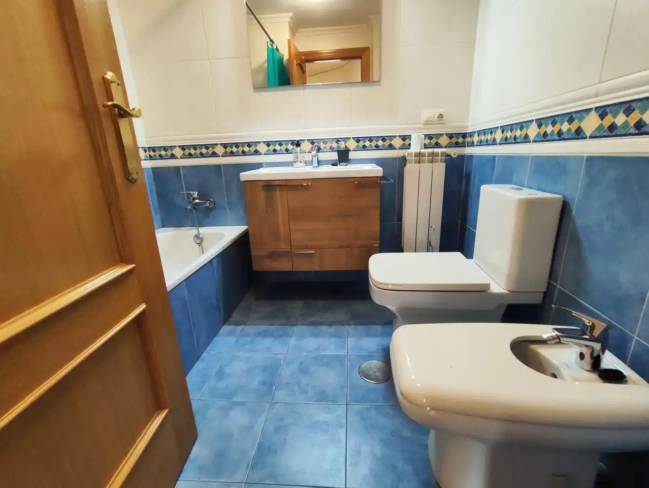 Badezimmer von Wohnung zur Miete in Albacete mit Klimaanlage, Heizung und Terrasse