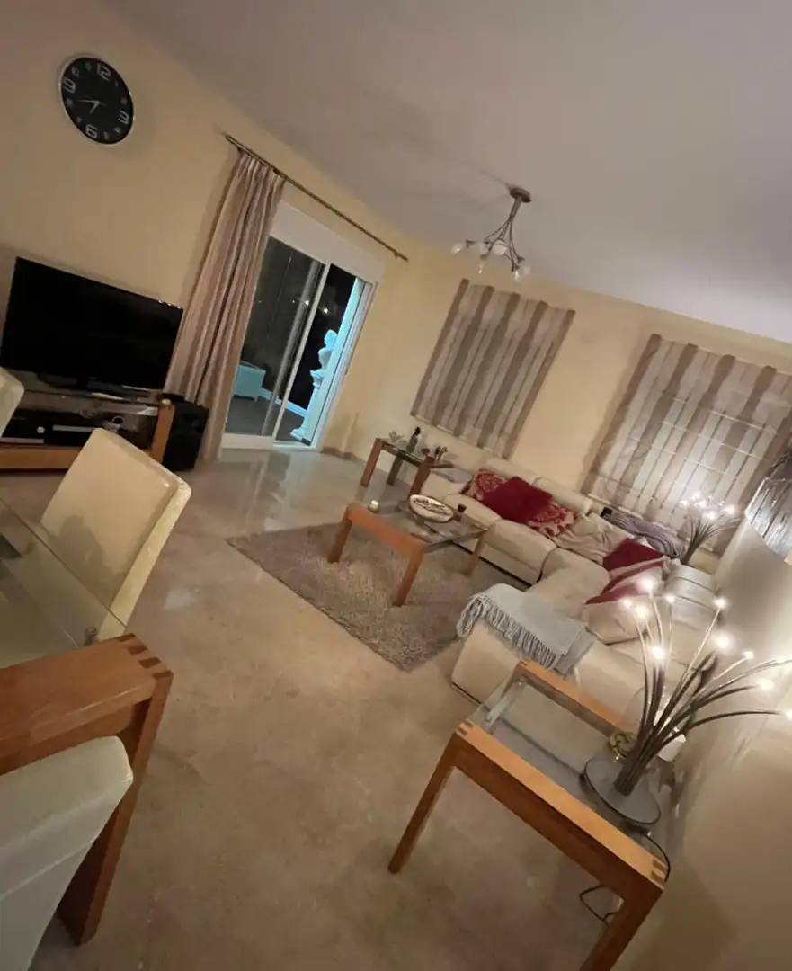 Sala d'estar de Apartament de lloguer en Mijas amb Terrassa i Moblat