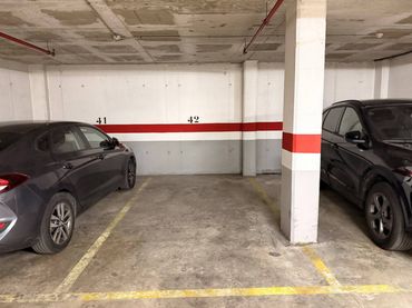 Aparcamiento en alquiler en Plaza vuit de març