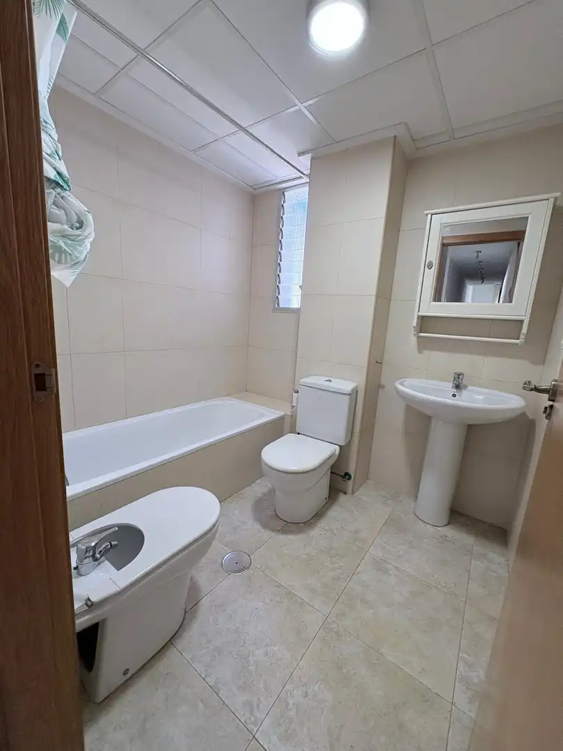 Bathroom of Flat for sale in Murcia  with Air Conditioner, Heating and Terrace