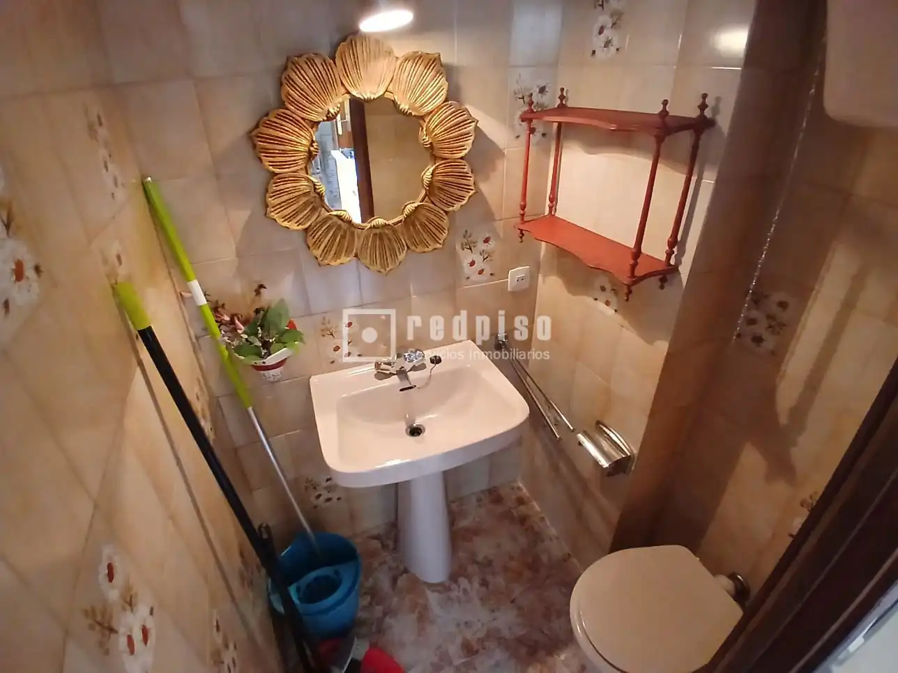 Baño de Piso de alquiler en Madrid con Calefacción, Parquet y Terraza
