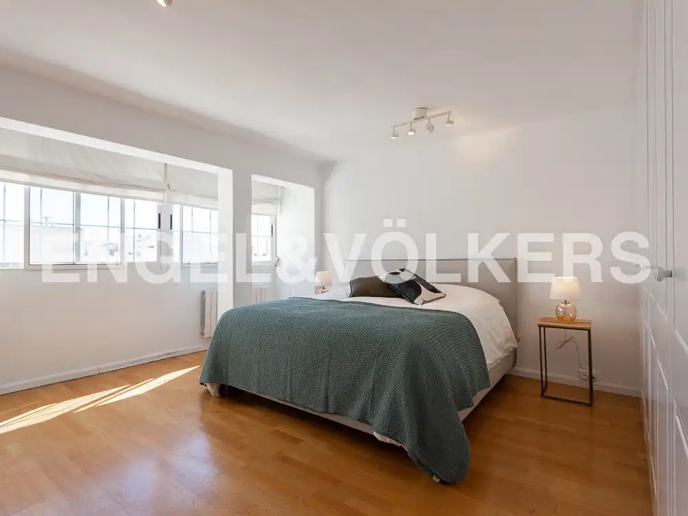 Bedroom of Attic for rent in Valencia  with Air Conditioner, Heating and Parquet flooring