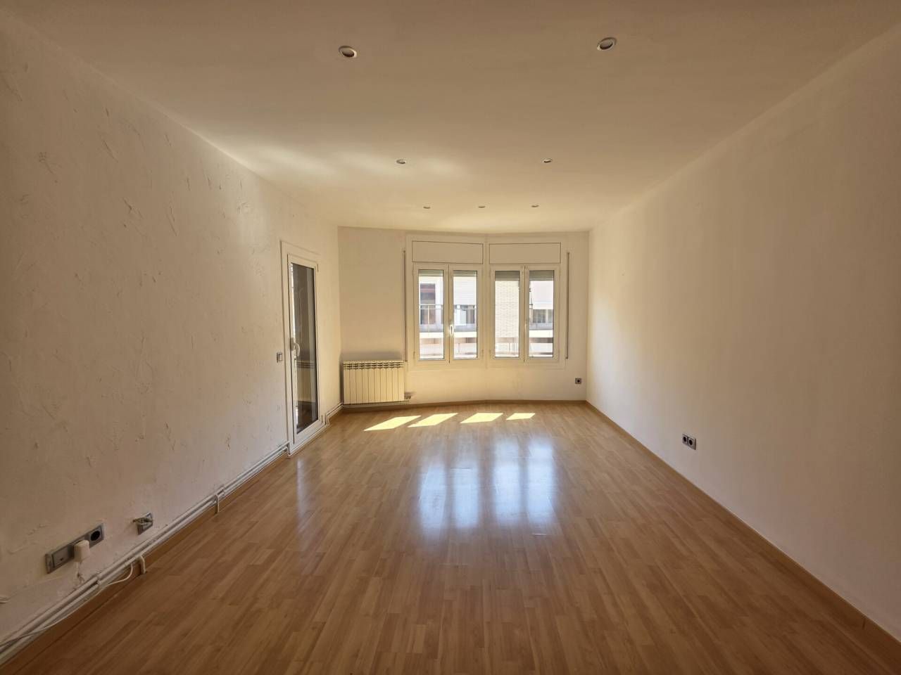Living room of Attic for sale in Manresa  with Heating, Parquet flooring and Balcony