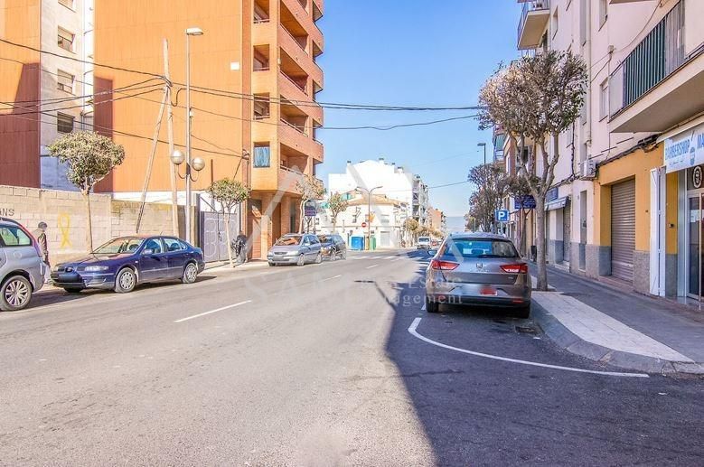 Vista exterior de Pis en venda en Tàrrega amb Traster i Balcó