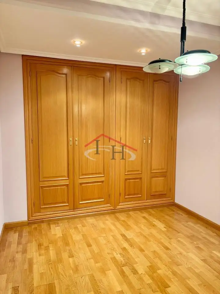 Bedroom of Flat for sale in León Capital   with Heating, Parquet flooring and Storage room