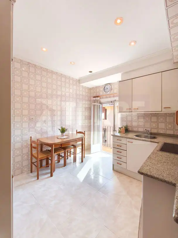 Kitchen of Flat for sale in Errenteria  with Furnished and Balcony