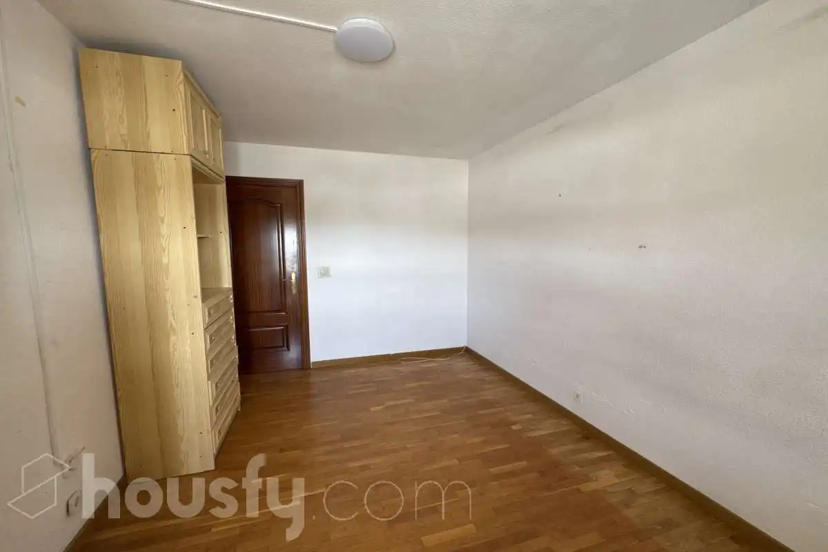 Habitación de Piso de alquiler en Torrejón de Ardoz con Calefacción, Parquet y Terraza