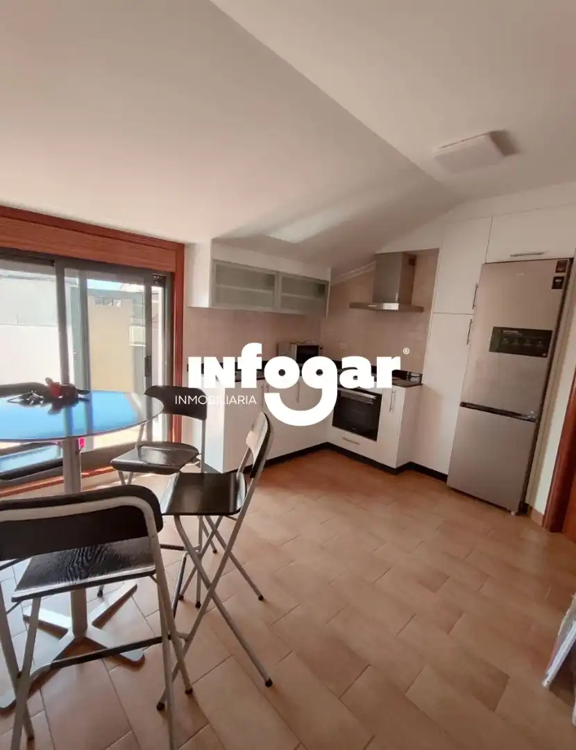 Ático de alquiler en O Rosal   con Calefacción, Parquet y Terraza