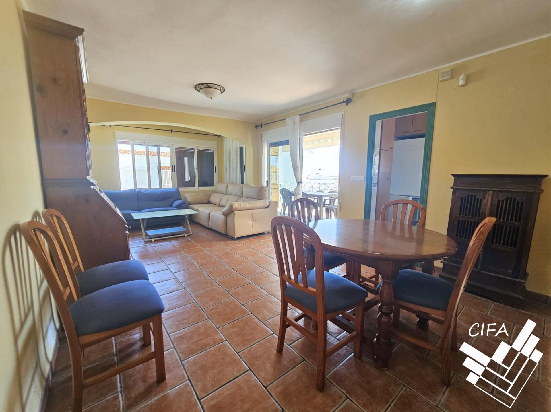 Sala d'estar de Casa o xalet en venda en Vinaròs amb Terrassa i Moblat