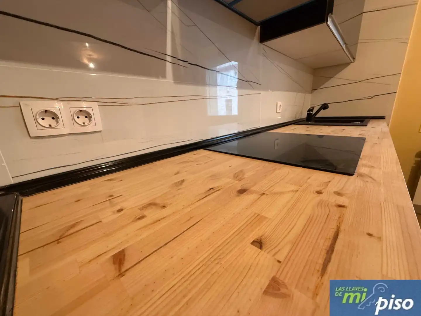 Kitchen of Flat for sale in Valladolid  with Heating, Parquet flooring and Terrace
