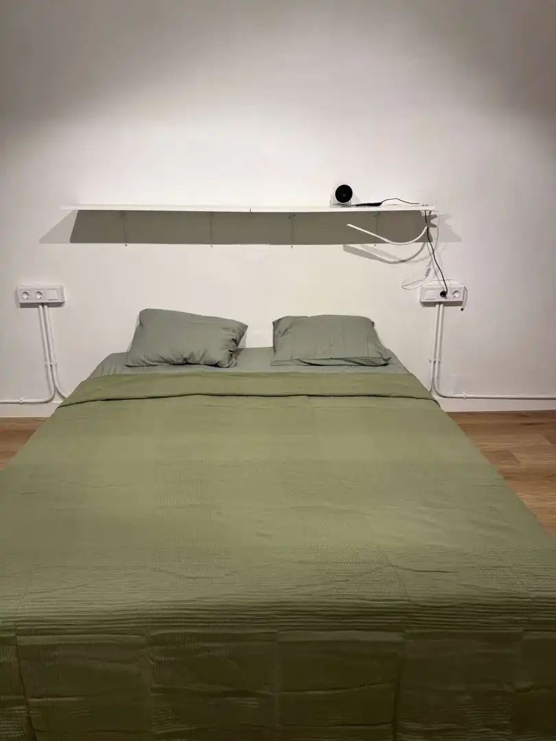 Habitación de Apartamento para compartir en  Barcelona Capital con Aire acondicionado, Calefacción y Terraza