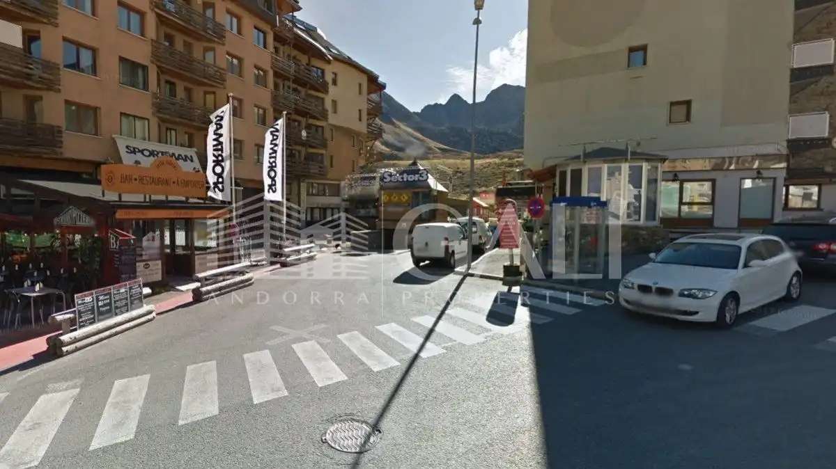 Local comercial en venda a Pas de la Casa