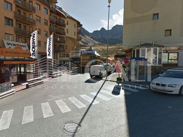 Local comercial en venda a Pas de la Casa
