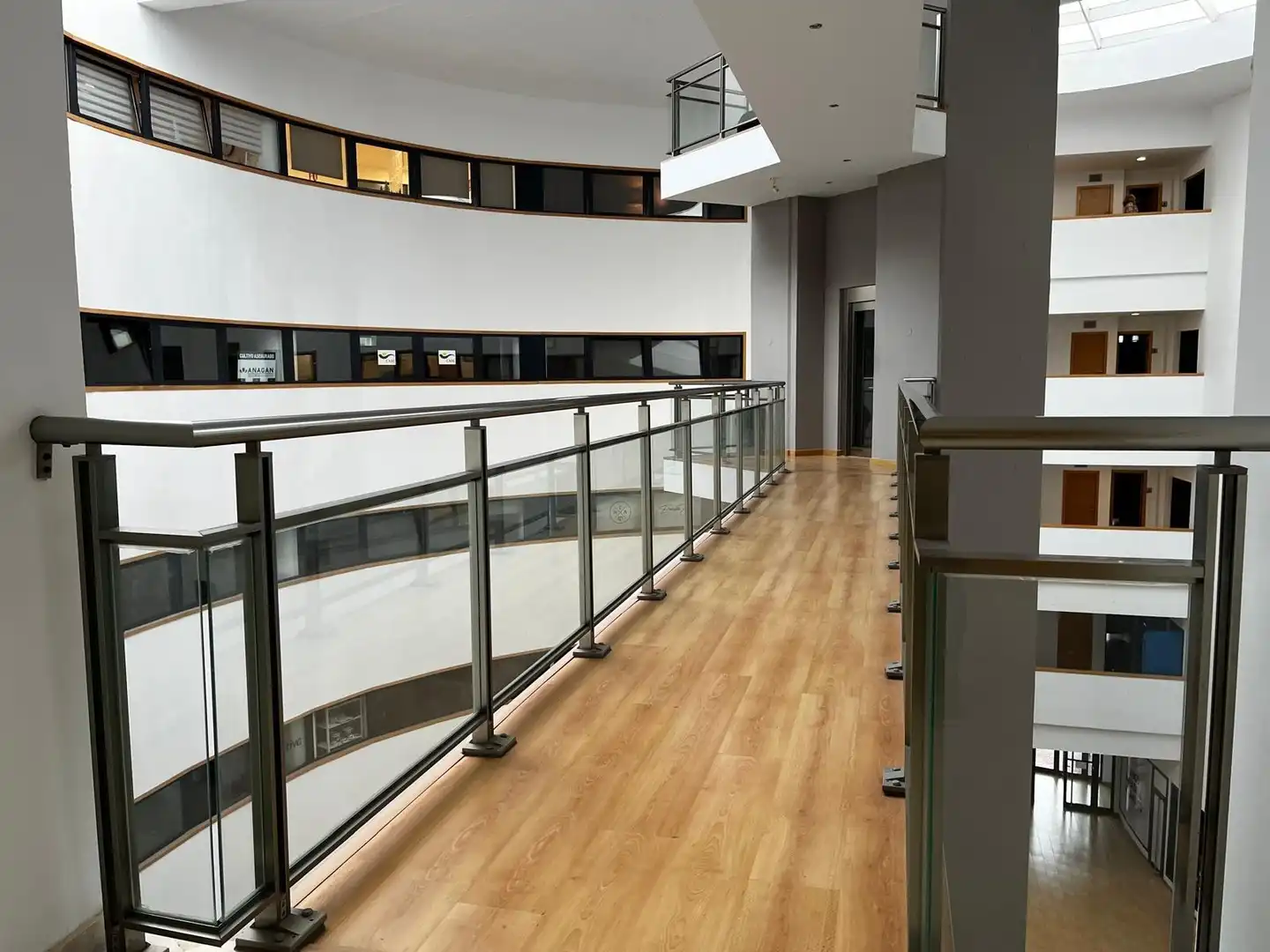 Office for sale in Los Barrios