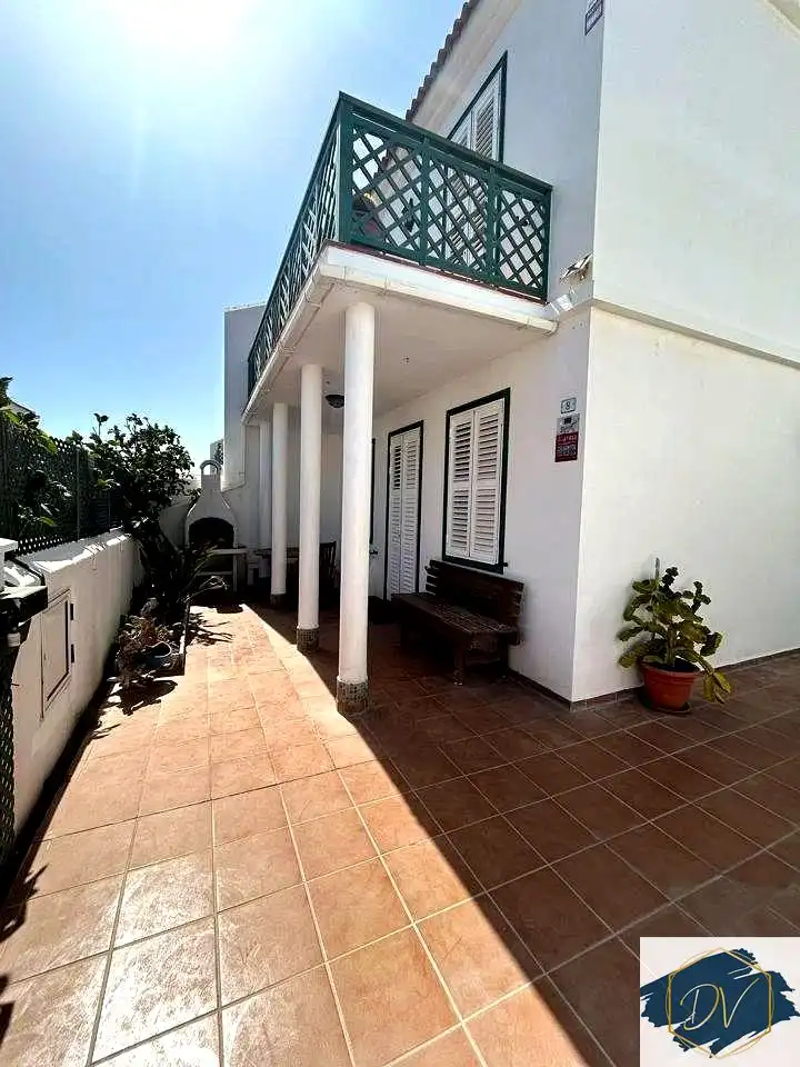 House with terrace for sale in De Ocira