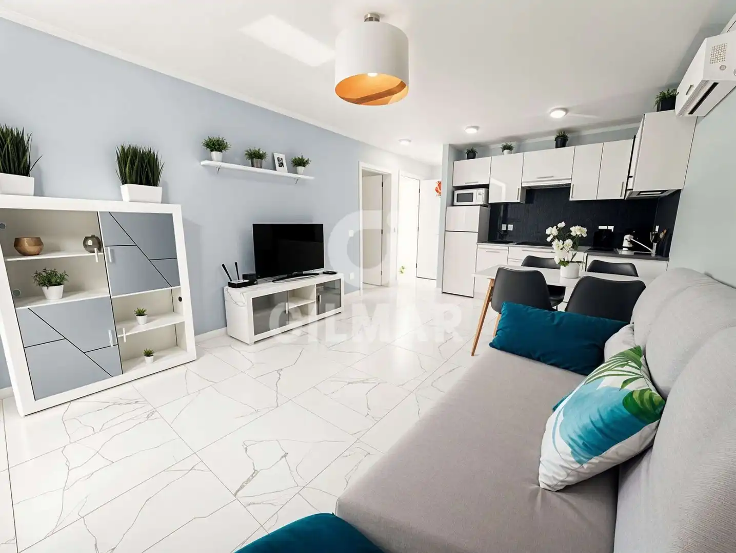 Sala d'estar de Apartament en venda en Adeje amb Moblat