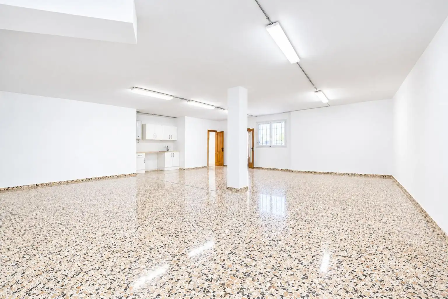 Ground floor for sale in Ponent