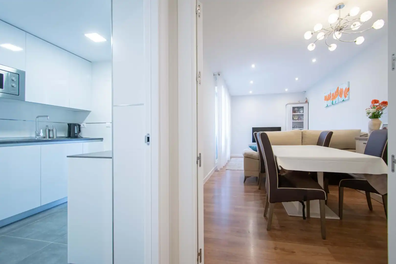 Wohnung zum Verkauf in Sevilla mit Klimaanlage, Heizung und Terrasse