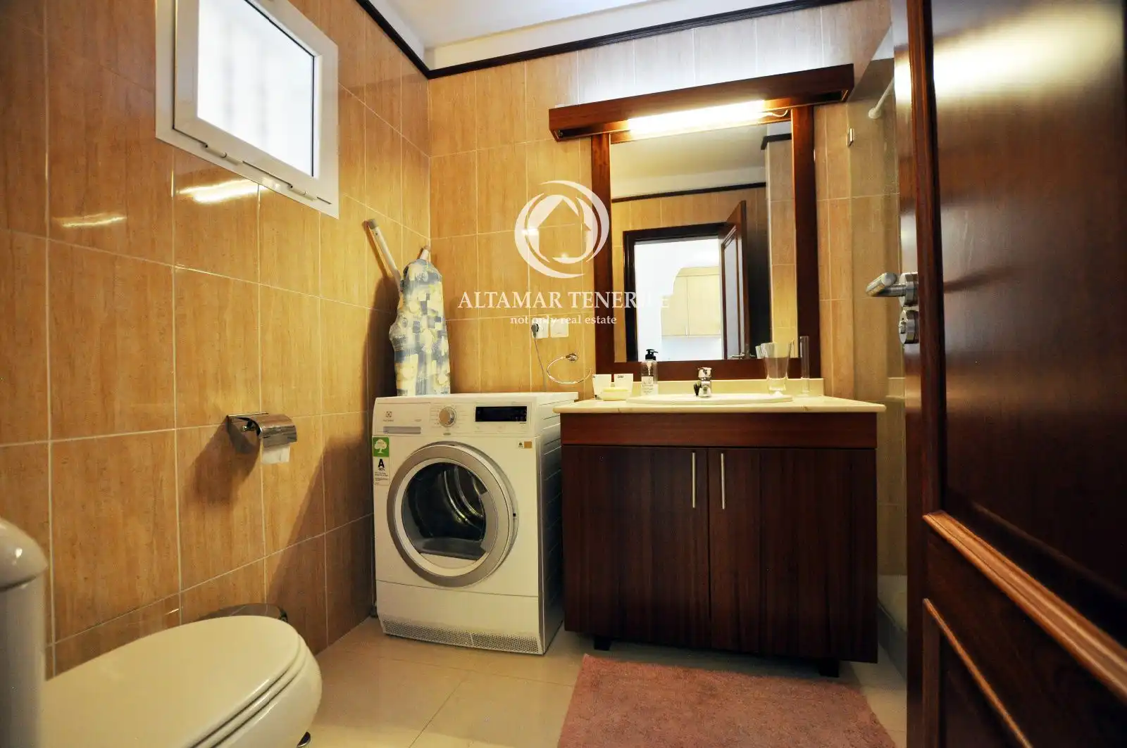 Bany de Apartament de lloguer en Adeje amb Terrassa, Traster i Piscina