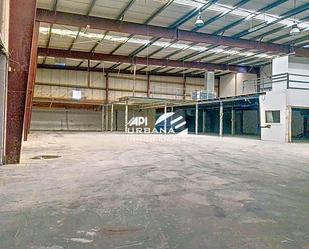 Industrial buildings to rent in Lucena