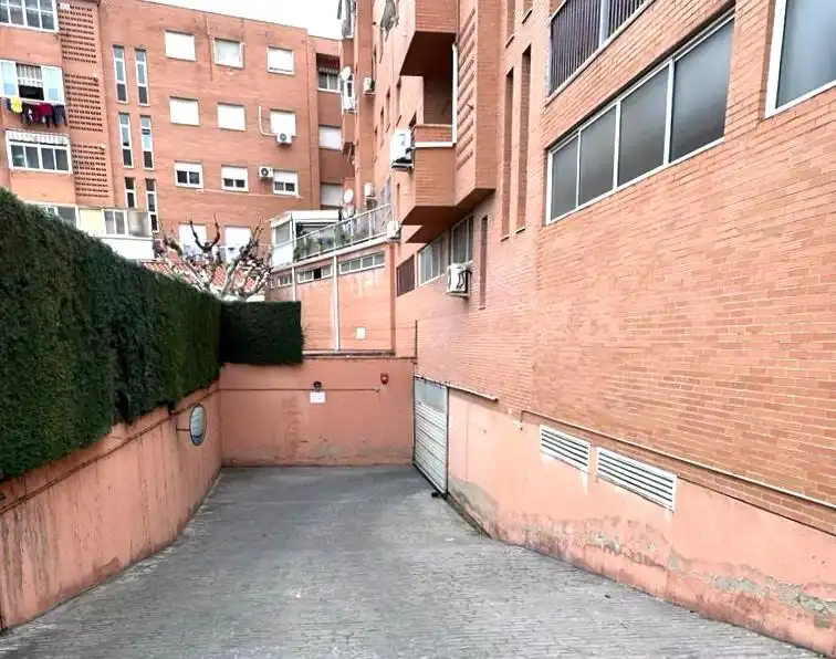 Aparcament en venda a Calle Hernán Cortés 236, imagen 2