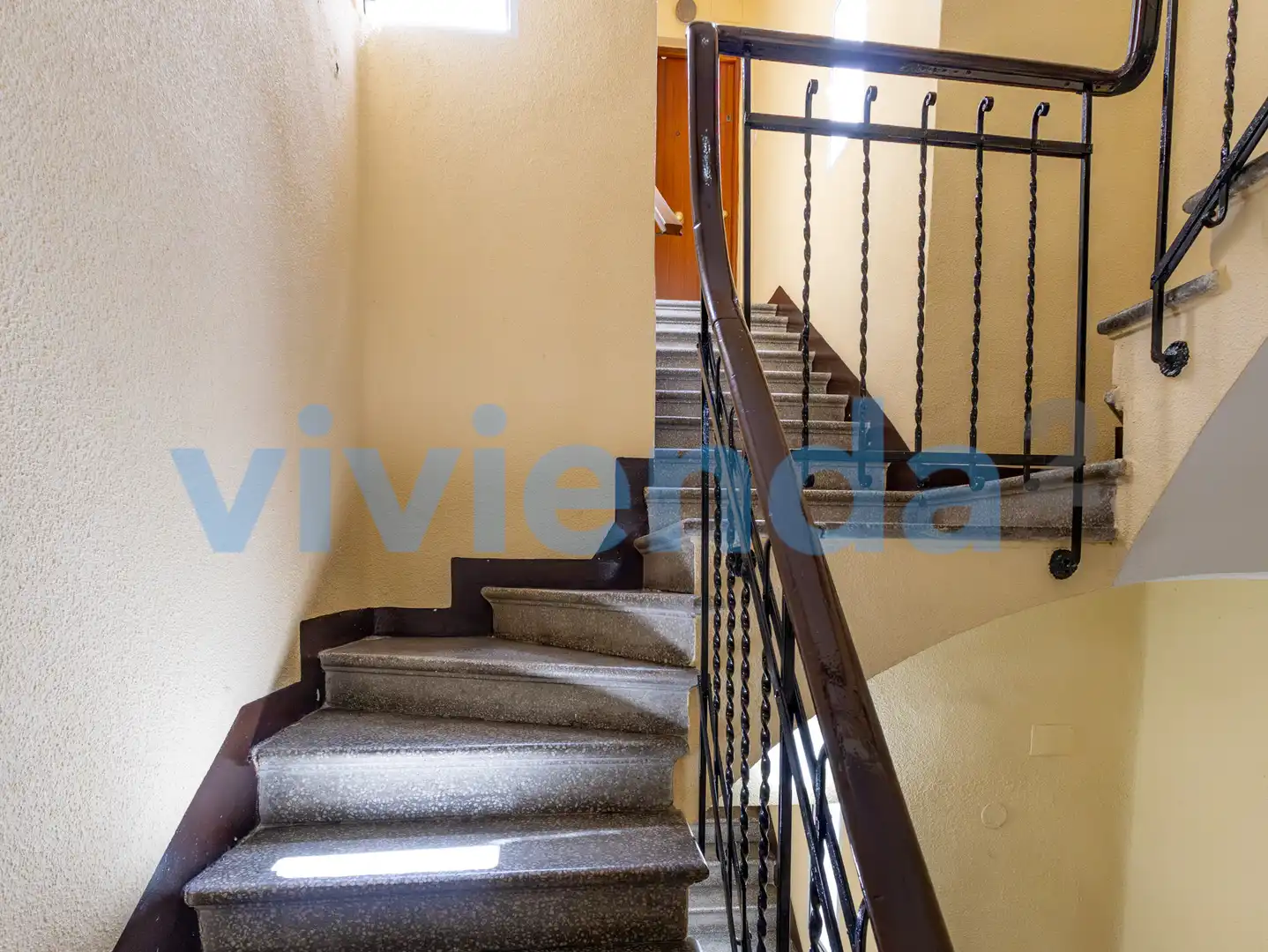 Flat for sale in Madrid  with Air Conditioner, Heating and Furnished