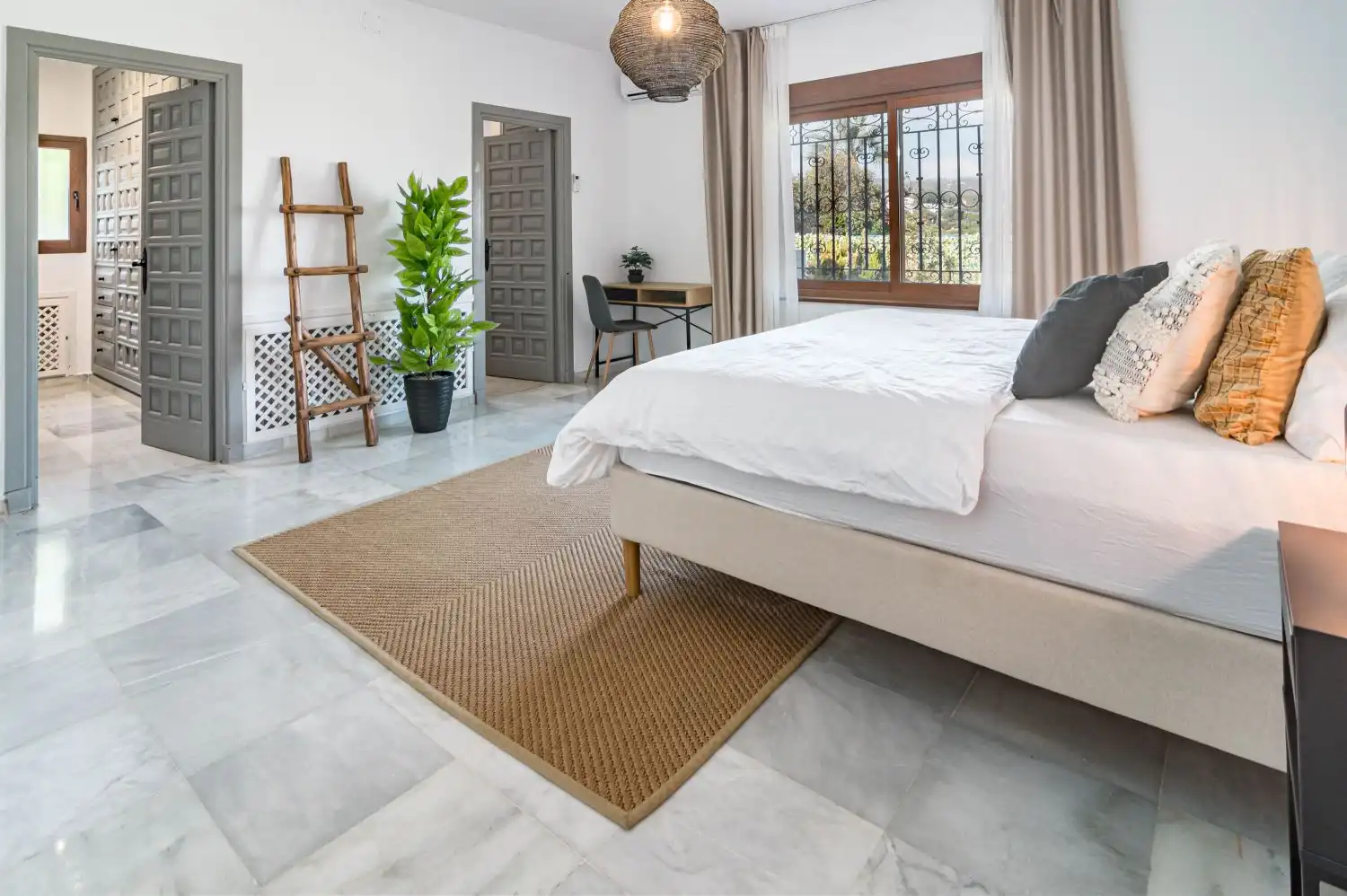Bedroom of Houses for rent in Marbella  with Terrace and Swimming Pool