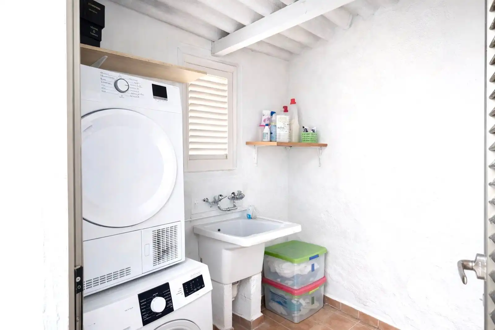 Badezimmer von Wohnungen zum Verkauf in Pollença mit Heizung, Terrasse und Abstellraum