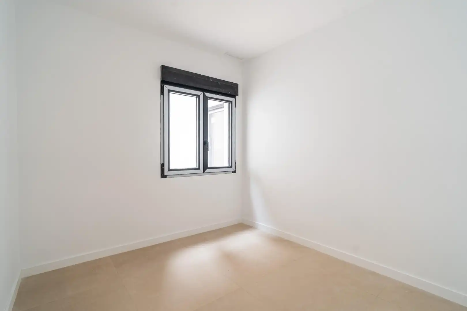 Schlafzimmer von Erdgeschoss zum Verkauf in Paiporta mit Klimaanlage und Terrasse