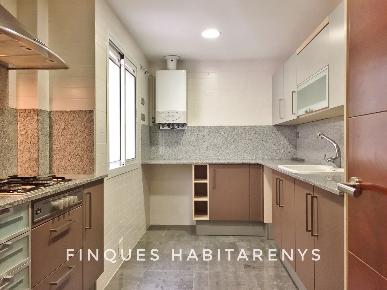 Flat to rent in Riera del Pare Fita, Zona alta