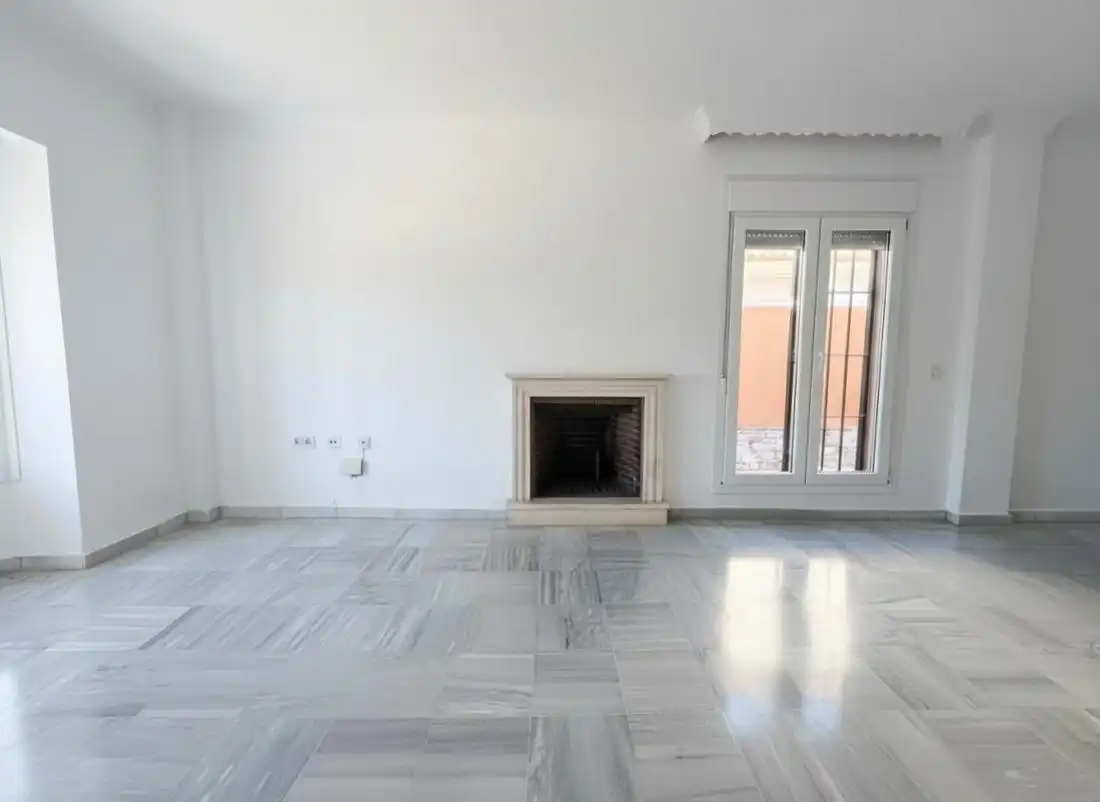 Sala de estar de Casa o chalet en venta en Algeciras con Calefacción, Jardín privado y Terraza